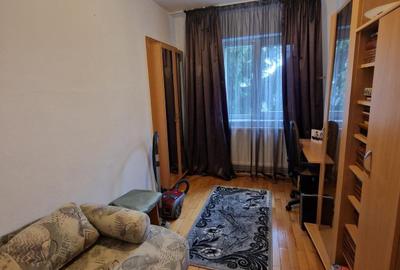 Apartament 4 camere - decomandat - 2 balcoane - pivnita - zona Dioda - 5