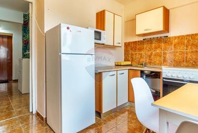 2 camere, decomandat, 52 mp, balcon 8,50 mp, Intre Lacuri, COMISION 0% - 6