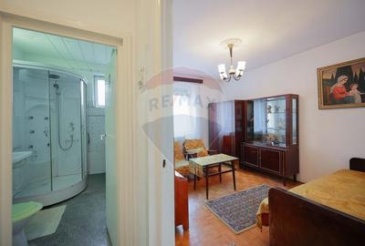 Apartament 3 camere semidecomandat, Pod Decebal, zona centrala - 3