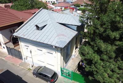 Casă individuală cu 4 camere în Ultracentral