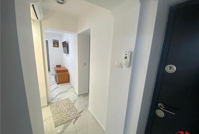 Ap 3 cam, renovat 2025, prima , etaj 6(lift), sala Polivalen - 1