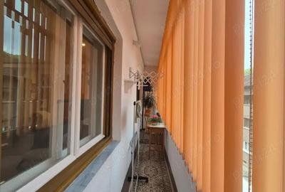 Apartament 2 camere, spatios, stare foarte buna - 8
