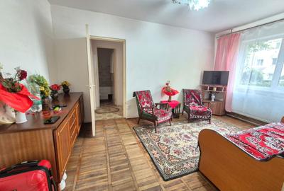 Vanzare Apartament 2 Camere semidecomandat zona Florilor - 3