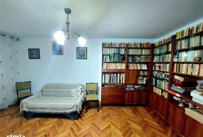Apartament cu 4 camere decomandat în Crâng - 7
