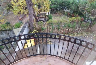 Casă individuală cu 8 camere cu Canalizare în Cotroceni - 11