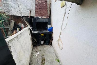 Casă cu 3 camere cu Teren 242 Mp în Central - 1