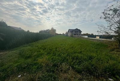 Teren de 2500 mp, în Mălăiești - 5