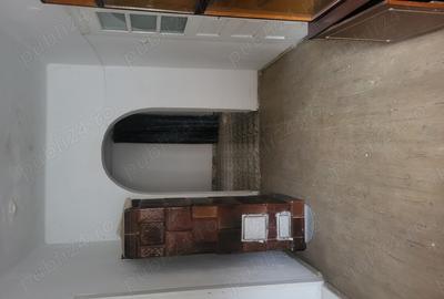 Vand casa cu curte cu gradina, situata central. - 3