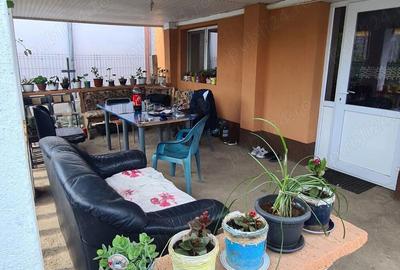 Casă cu 3 camere în Corabia - 9