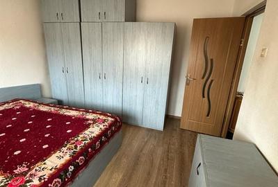 Apartament cu 3 camere decomandat în Fetești-Gară - 4