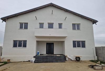 Vila P+1, curte 243mp | 6 Camere | Dobreni - comuna Varasti - 1