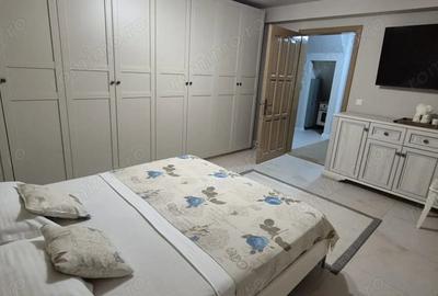 Casă cu 6 camere cu Teren 220 Mp în Central - 8