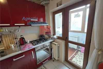 Apartament 3 camere Tătărași str. Ciurchi - 14