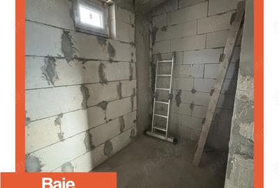 Casă cu 7 camere cu Teren 225 Mp în Nord