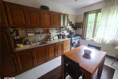 Casă cu 7 camere cu Teren 1000 Mp în Dumbrava - 11