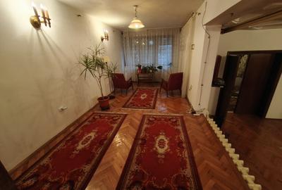 De inchiriat: casa spatioasa cu terasa si garaj – Domenii - 7