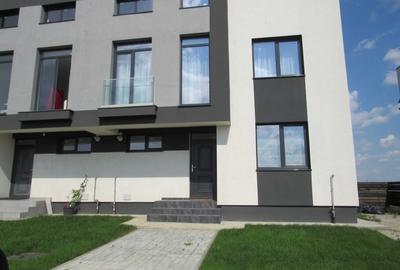 Duplex cu 4 camere cu Canalizare în Domnești - 2