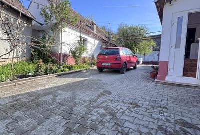 Casă cu 6 camere cu Teren 1971 Mp în Ațel - 12