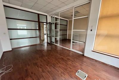Spațiu comercial, de 16 mp, în Centura - 4