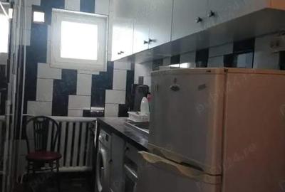 Apartament cu 4 camere decomandat în Drumul Taberei - 4