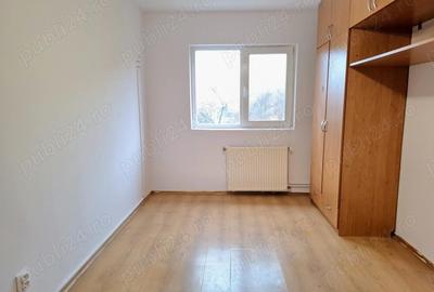 Apartament cu 2 camere semidecomandat în Lipovei