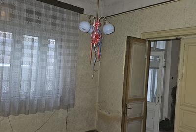 Hala Traian- singur curte- renovabila/demolabila - 4