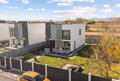 Casă individuală cu 4 camere cu Teren 650 Mp în Sânpetru - 11