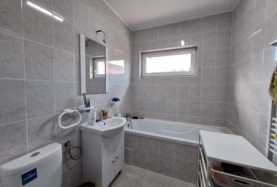 Apartament cu 2 camere semidecomandat, mobilat în Florești - 6