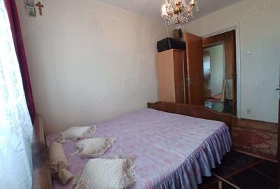 Apartament cu 3 camere decomandat în Berceni - 3