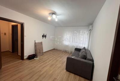Apartament cu 2 camere semidecomandat în 1 Decembrie 1918 - 1