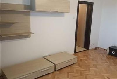 Apartament de 2 camere renovat strand Cara Titan bloc Y - 1