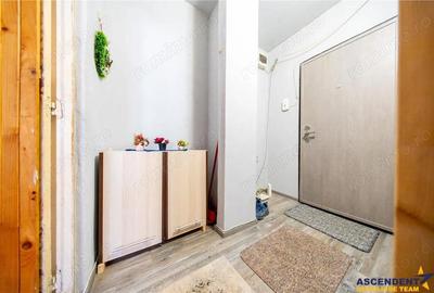 Garsonieră decomandată, mobilată în Lenin - 2