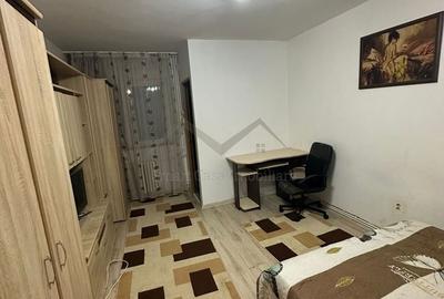 Garsonieră- zona Baza 3 - 2