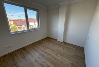 Apartament cu 3 camere semidecomandat, mobilat în Florești - 12