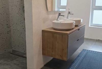 Casă cu 4 camere în Nojorid