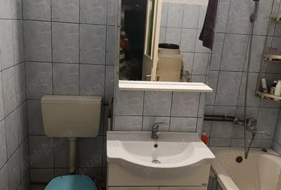 Proprietar vand apartament 2 camere in Timi?oara