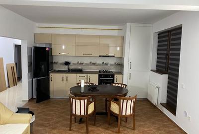 Apartament cu 4 camere decomandat în Dosu Bricii - 3
