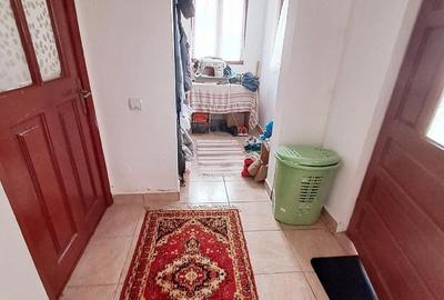 Casă cu 3 camere cu Teren 5740 Mp în Central