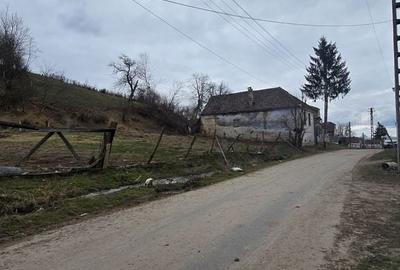 Teren de 1115 mp, în Bârghiș - 4