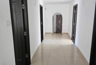 Casa 3 camere - Palazu Mare - 600 euro/luna (Cod E2) - 1