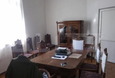 Casa 4 camere , teren 285 mp, zona semi-centrala - 18