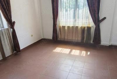 Vila cu 2 apartamente - 1