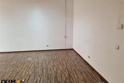 Spațiu comercial, de 80 mp, în Central - 7