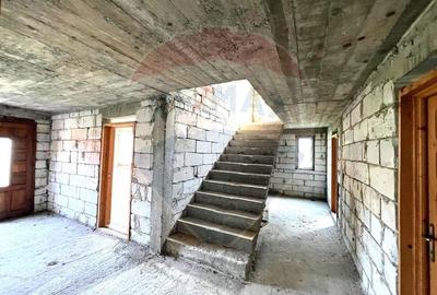 Casa / Vila cu 6 camere de vanzare in BUHUSI Judetul BACAU - 3