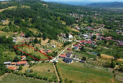 Teren de vanzare in comuna Poienarii de Arge?, sat Poienari, jude? Arge?. - 6