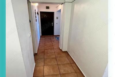 Apartament cu 3 camere decomandat în Alexandru cel Bun - 2