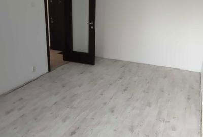 Apartament cu 2 camere decomandat în Titan - 7
