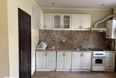 Casă cu 4 camere în Central - 3