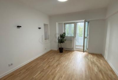 REA1024996 Apartament spatios - Bulevardul Unirii stradal - 13