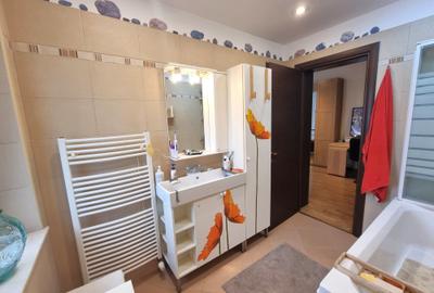 Casă cu 8 camere cu Canalizare în Iancu Nicolae - 15